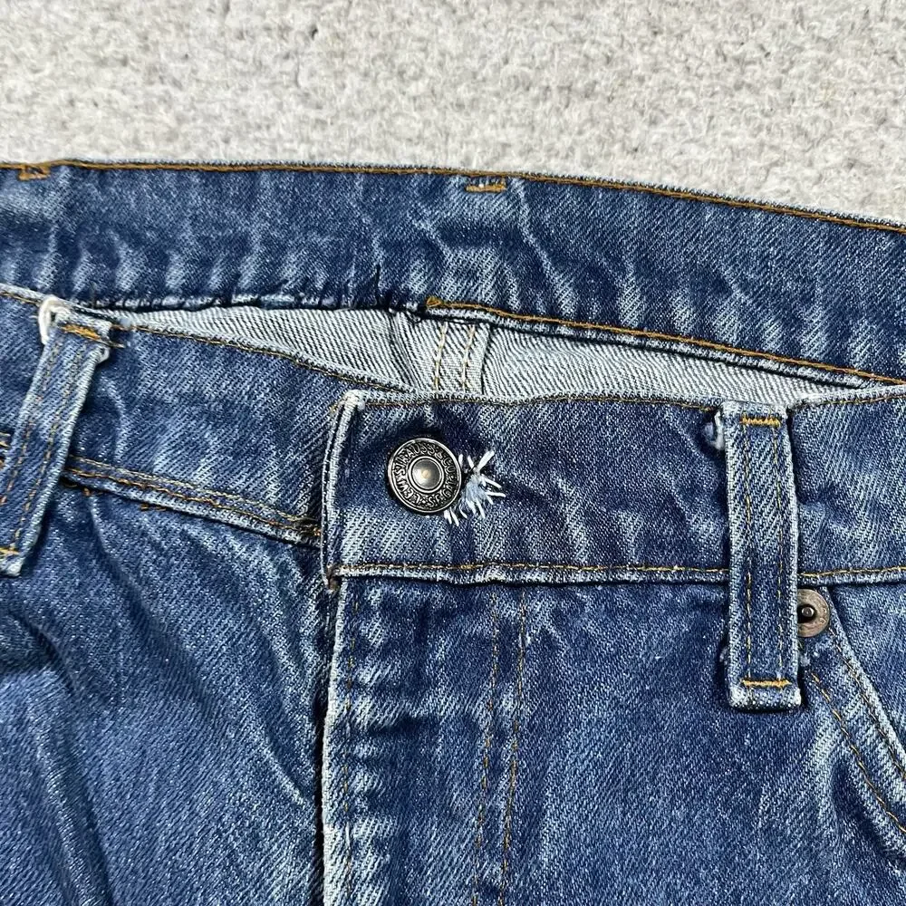 Levis good see
